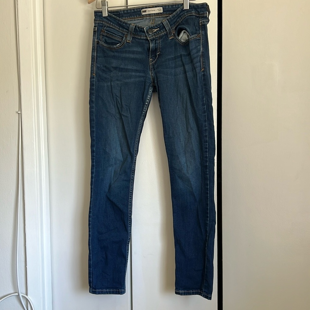 Levis low rise skinny jeans